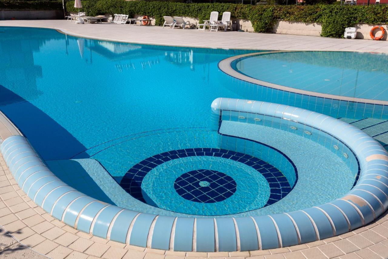 Appartamento Atlantis Sirmione Exterior photo